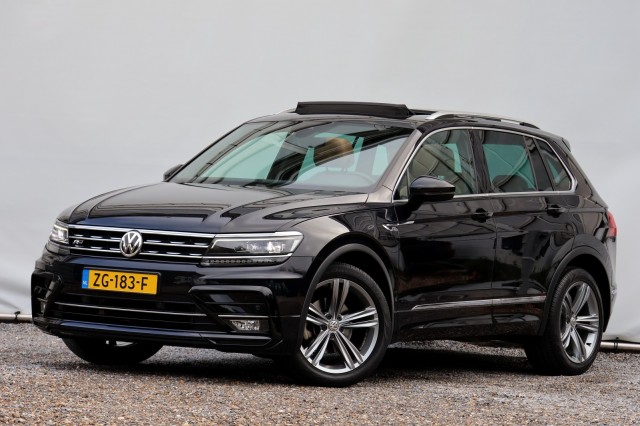 VOLKSWAGEN TIGUAN 1.5 TSI ACT Comfortline Business R - 150 pk **Pano / Leer / Trekhaak, Autobedrijf Ploemen Meerssen BV, Meersse