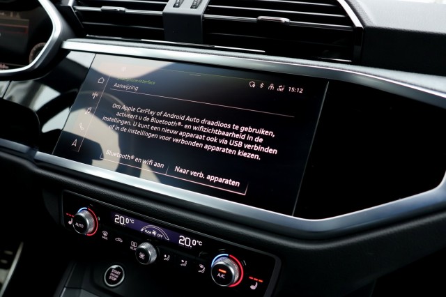 AUDI Q3 45 TFSI e S-Line - 245 pk **Sonos / Trekhaak / Ambiance , Autobedrijf Ploemen Meerssen BV, Meerssen