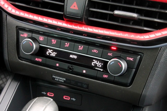 SEAT IBIZA 1.0 EcoTSI FR Business Connect - 110 pk **ACC / Camera / Full Link, Autobedrijf Ploemen Meerssen BV, Meerssen