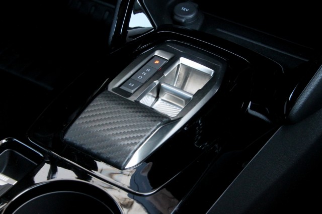 PEUGEOT 208 1.2 PureTech - 101 pk **Camera / Carplay / Navi / Led, Autobedrijf Ploemen Meerssen BV, Meerssen