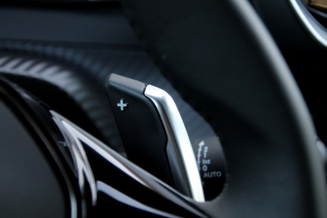 PEUGEOT 208 1.2 PureTech - 101 pk **Camera / Carplay / Navi / Led, Autobedrijf Ploemen Meerssen BV, Meerssen