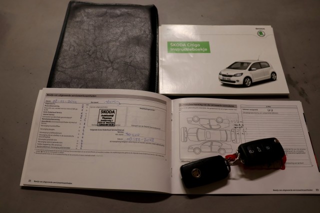 SKODA CITIGO 1.0 Automaat Elegance - 60 pk **NAP / Airco / Navi / PDC, Autobedrijf Ploemen Meerssen BV, Meerssen
