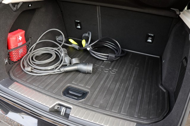 LYNK EN CO 01 1.5 Plug-in Hybrid - 261 pk **Pano / 360 camera / Memory stoel , Autobedrijf Ploemen Meerssen BV, Meerssen