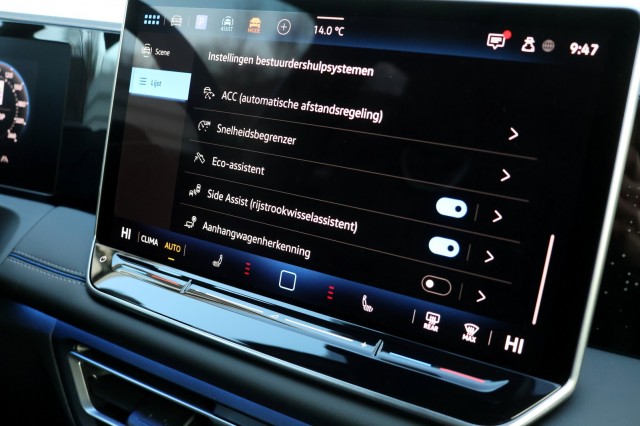 VOLKSWAGEN TIGUAN 1.5 eHybrid R-Line Edition - 272 pk **Pano / Trekhaak / 5j garantie, Autobedrijf Ploemen Meerssen BV, Meerssen