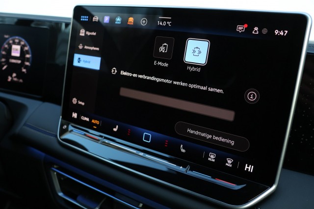 VOLKSWAGEN TIGUAN 1.5 eHybrid R-Line Edition - 272 pk **Pano / Trekhaak / 5j garantie, Autobedrijf Ploemen Meerssen BV, Meerssen