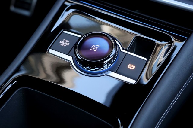 VOLKSWAGEN TIGUAN 1.5 eHybrid R-Line Edition - 272 pk **Pano / Trekhaak / 5j garantie, Autobedrijf Ploemen Meerssen BV, Meerssen