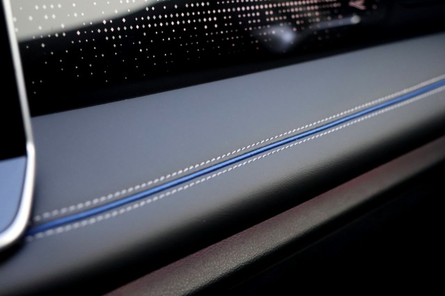 VOLKSWAGEN TIGUAN 1.5 eHybrid R-Line Edition - 272 pk **Pano / Trekhaak / 5j garantie, Autobedrijf Ploemen Meerssen BV, Meerssen