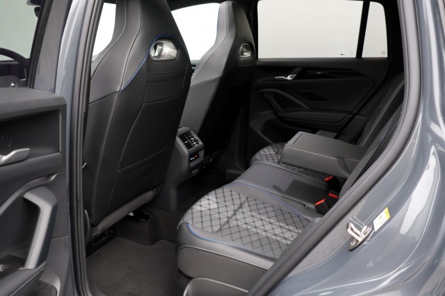 VOLKSWAGEN TIGUAN 1.5 eHybrid R-Line Edition - 272 pk **Pano / Trekhaak / 5j garantie, Autobedrijf Ploemen Meerssen BV, Meerssen