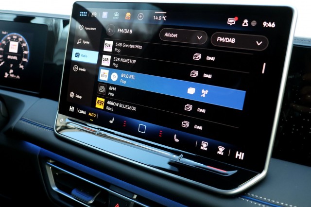 VOLKSWAGEN TIGUAN 1.5 eHybrid R-Line Edition - 272 pk **Pano / Trekhaak / 5j garantie, Autobedrijf Ploemen Meerssen BV, Meerssen