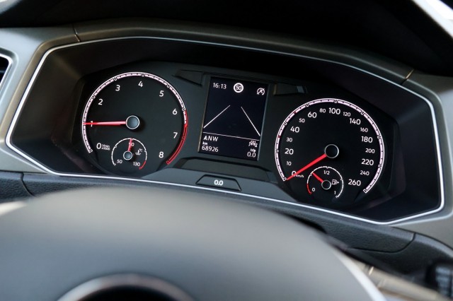 VOLKSWAGEN T-ROC 1.0 TSI Style - 110 pk , Autobedrijf Ploemen Meerssen BV, Meerssen