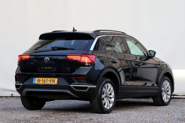 VOLKSWAGEN T-ROC 1.0 TSI Style - 110 pk , Autobedrijf Ploemen Meerssen BV, Meerssen