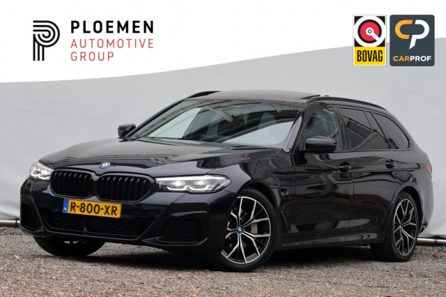 BMW 5-SERIE - Touring 530e M-Sport - 292 pk **Pano / Trekh / Head up / Harman Kardon 