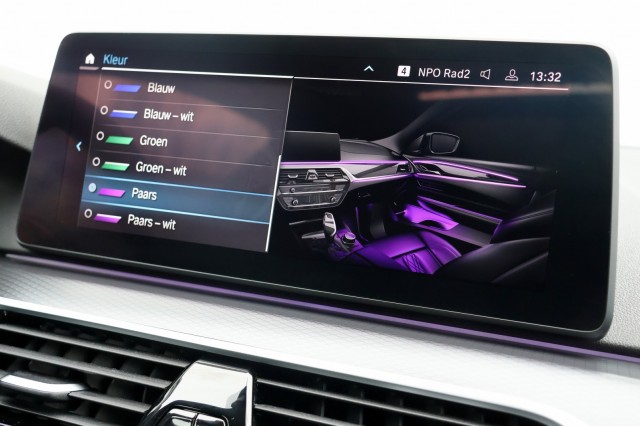 BMW 5-SERIE Touring 530e M-Sport - 292 pk **Pano / Trekh / Head up / Harman Kardon , Autobedrijf Ploemen Meerssen BV, Meerssen