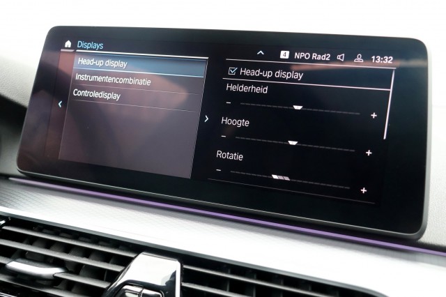 BMW 5-SERIE Touring 530e M-Sport - 292 pk **Pano / Trekh / Head up / Harman Kardon , Autobedrijf Ploemen Meerssen BV, Meerssen