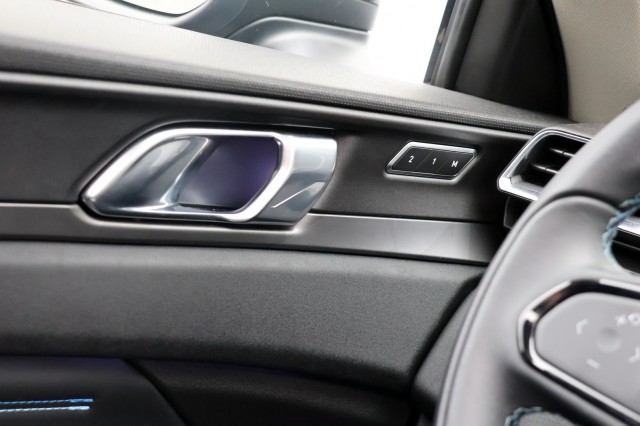 LYNK EN CO 01 1.5 Plug-in Hybrid - 261 pk , Autobedrijf Ploemen Meerssen BV, Meerssen