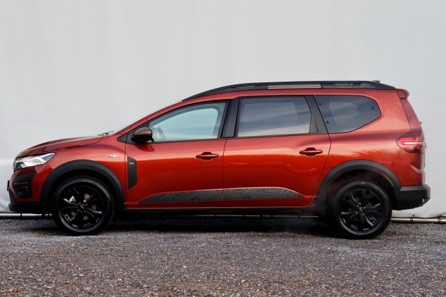 DACIA JOGGER 1.0 TCE 110 Extreme 7p - 110 pk **Camera / Led / Navi, Autobedrijf Ploemen Meerssen BV, Meerssen