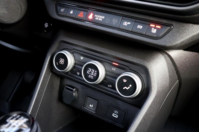 DACIA JOGGER 1.0 TCE 110 Extreme 7p - 110 pk **Camera / Led / Navi, Autobedrijf Ploemen Meerssen BV, Meerssen