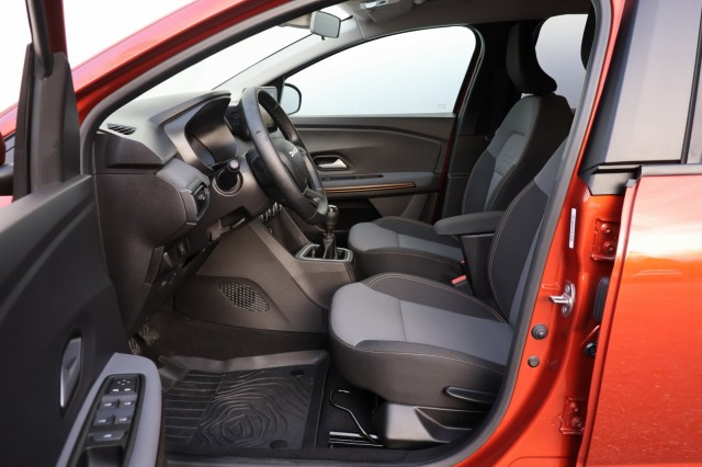 DACIA JOGGER 1.0 TCE 110 Extreme 7p - 110 pk **Camera / Led / Navi, Autobedrijf Ploemen Meerssen BV, Meerssen