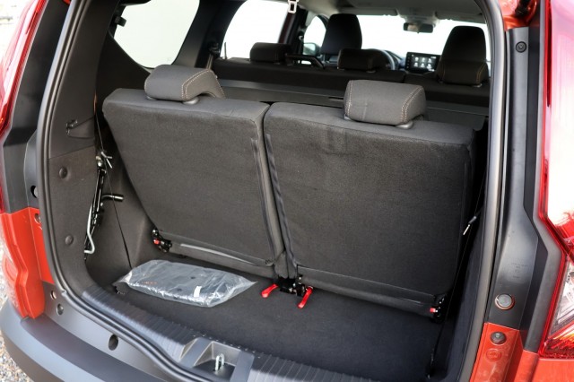 DACIA JOGGER 1.0 TCE 110 Extreme 7p - 110 pk **Camera / Led / Navi, Autobedrijf Ploemen Meerssen BV, Meerssen