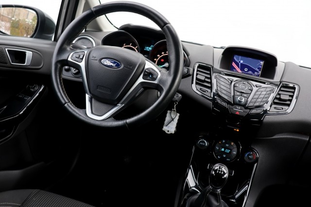 FORD FIESTA 1.0 EcoBoost Titanium - 101 pk, Autobedrijf Ploemen Meerssen BV, Meerssen