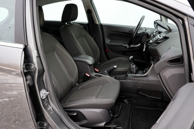 FORD FIESTA 1.0 EcoBoost Titanium - 101 pk, Autobedrijf Ploemen Meerssen BV, Meerssen