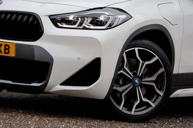BMW X2 xDrive 25e High Executive M Sport X - 220 pk **Pano / Head up / Harman, Autobedrijf Ploemen Meerssen BV, Meerssen