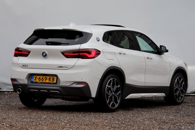 BMW X2 xDrive 25e High Executive M Sport X - 220 pk **Pano / Head up / Harman, Autobedrijf Ploemen Meerssen BV, Meerssen