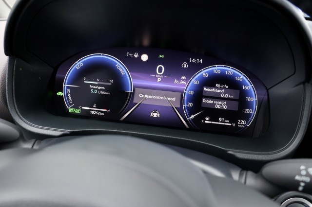 TOYOTA YARIS CROSS 1.5 Hybrid 130 Launch Edition - 130 pk , Autobedrijf Ploemen Meerssen BV, Meerssen