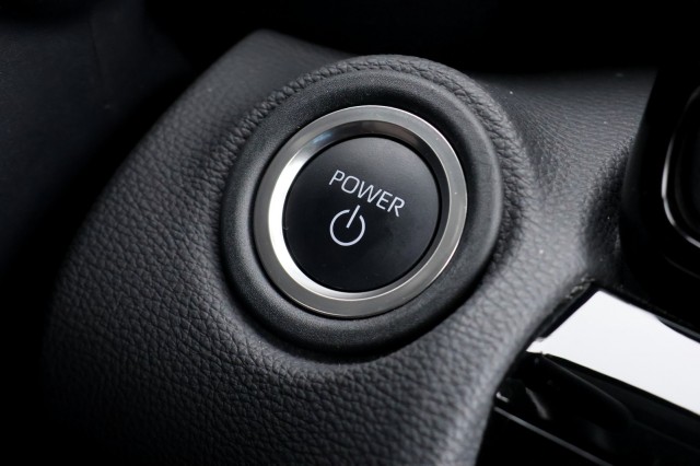 TOYOTA YARIS CROSS 1.5 Hybrid 130 Launch Edition - 130 pk , Autobedrijf Ploemen Meerssen BV, Meerssen