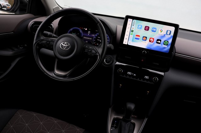 TOYOTA YARIS CROSS 1.5 Hybrid 130 Launch Edition - 130 pk , Autobedrijf Ploemen Meerssen BV, Meerssen