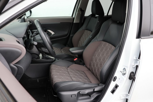 TOYOTA YARIS CROSS 1.5 Hybrid 130 Launch Edition - 130 pk , Autobedrijf Ploemen Meerssen BV, Meerssen