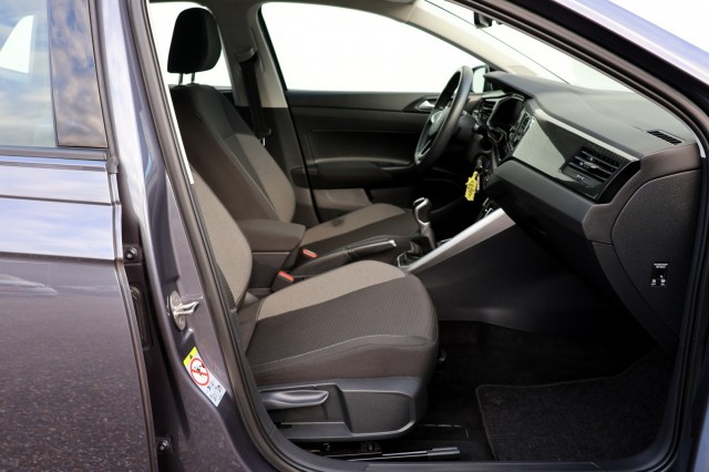 VOLKSWAGEN POLO 1.0 TSI Go - 95 pk **Carplay / PDC / ACC, Autobedrijf Ploemen Meerssen BV, Meerssen