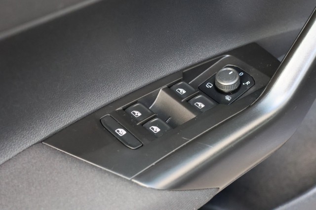 VOLKSWAGEN POLO 1.0 TSI Go - 95 pk **Carplay / PDC / ACC, Autobedrijf Ploemen Meerssen BV, Meerssen