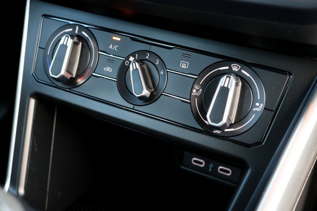 VOLKSWAGEN POLO 1.0 TSI Go - 95 pk **Carplay / PDC / ACC, Autobedrijf Ploemen Meerssen BV, Meerssen