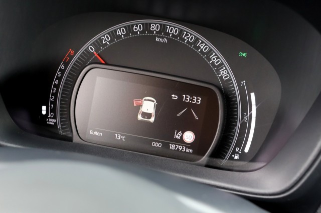 TOYOTA AYGO X 1.0 VVT-i MT Pulse - 72 pk **Bi-tone / Camera / Carplay, Autobedrijf Ploemen Meerssen BV, Meerssen