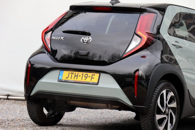 TOYOTA AYGO X 1.0 VVT-i MT Pulse - 72 pk **Bi-tone / Camera / Carplay, Autobedrijf Ploemen Meerssen BV, Meerssen