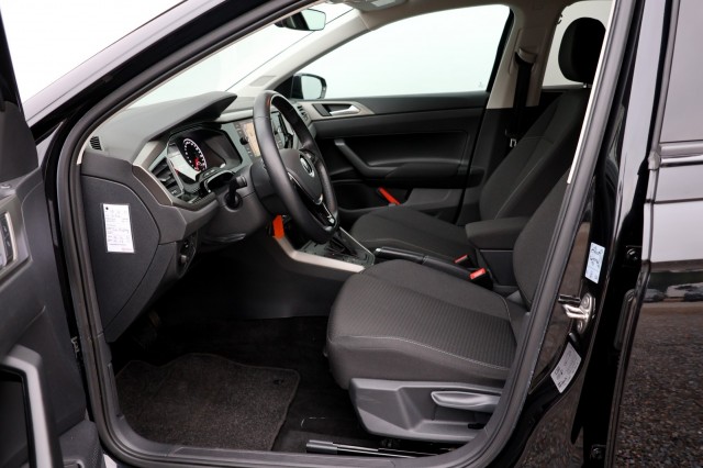 VOLKSWAGEN POLO 1.0 TSI DSG Comfortline - 95 pk **Navi / Carplay / PDC / ACC, Autobedrijf Ploemen Meerssen BV, Meerssen
