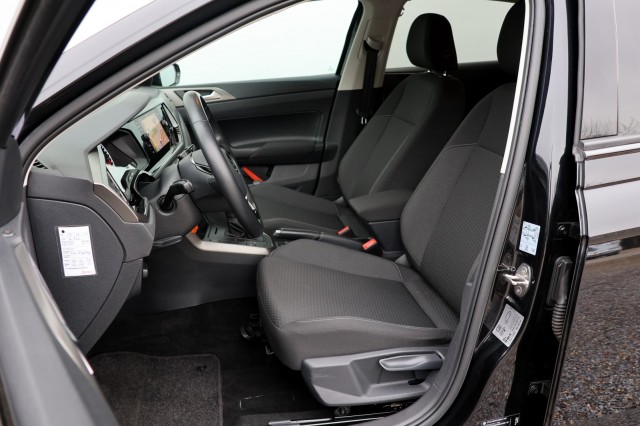 VOLKSWAGEN POLO 1.0 TSI DSG Comfortline - 95 pk **Navi / Carplay / PDC / ACC, Autobedrijf Ploemen Meerssen BV, Meerssen