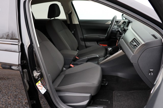 VOLKSWAGEN POLO 1.0 TSI DSG Comfortline - 95 pk **Navi / Carplay / PDC / ACC, Autobedrijf Ploemen Meerssen BV, Meerssen