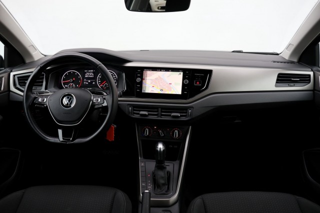 VOLKSWAGEN POLO 1.0 TSI DSG Comfortline - 95 pk **Navi / Carplay / PDC / ACC, Autobedrijf Ploemen Meerssen BV, Meerssen