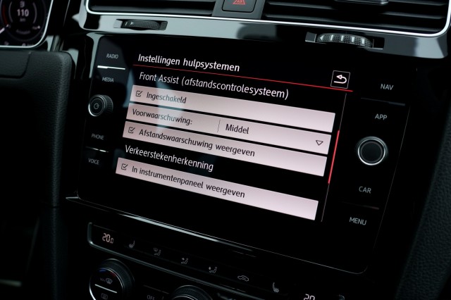 VOLKSWAGEN GOLF 2.0 TSI GTI Performance - 245 pk **Pano / Keyless / Camera, Autobedrijf Ploemen Meerssen BV, Meerssen