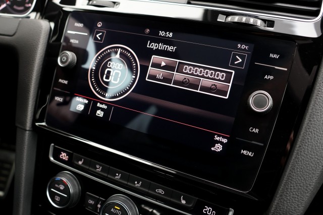 VOLKSWAGEN GOLF 2.0 TSI GTI Performance - 245 pk **Pano / Keyless / Camera, Autobedrijf Ploemen Meerssen BV, Meerssen