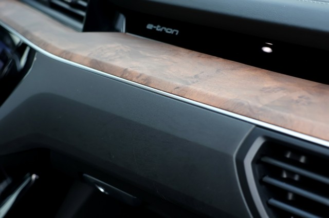 AUDI E-TRON 55 Quattro Advanced Pro Line Plus - 408 pk **113K nieuw / Pano / Head up, Autobedrijf Ploemen Meerssen BV, Meerssen