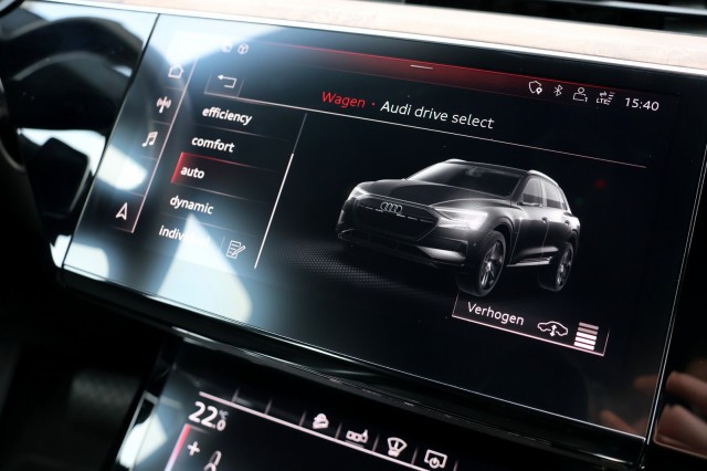 AUDI E-TRON 55 Quattro Advanced Pro Line Plus - 408 pk **113K nieuw / Pano / Head up, Autobedrijf Ploemen Meerssen BV, Meerssen