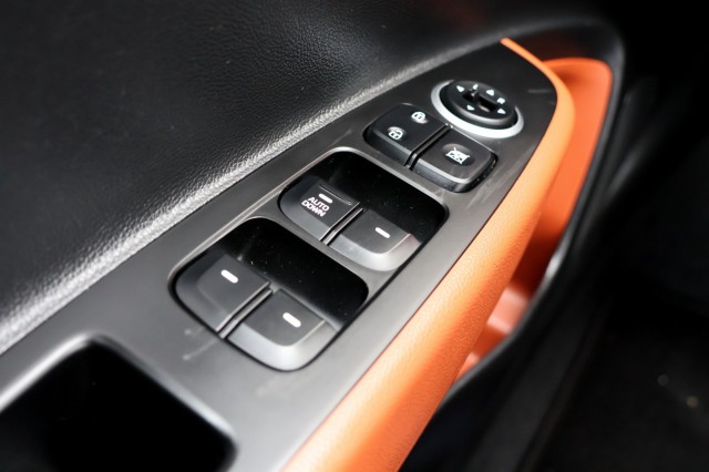 HYUNDAI I10 1.0i i-Motion Comfort - 67 pk **Climate / Cruise control / NAP, Autobedrijf Ploemen Meerssen BV, Meerssen