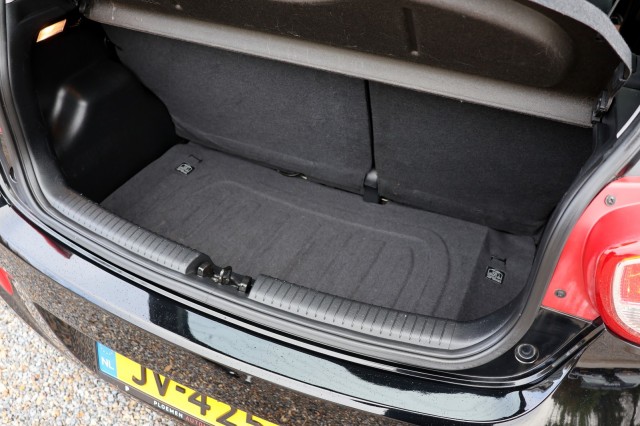 HYUNDAI I10 1.0i i-Motion Comfort - 67 pk **Climate / Cruise control / NAP, Autobedrijf Ploemen Meerssen BV, Meerssen