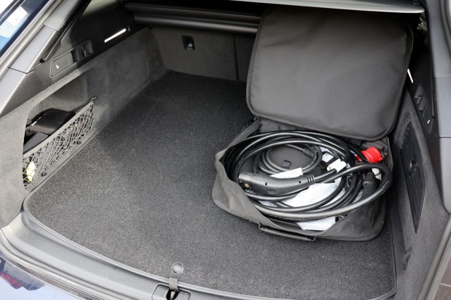 AUDI A6 Avant 55 TFSIe Quattro S-Line - 367 pk **Pano / TV / Stoelventilatie / HD Matrix, Autobedrijf Ploemen Meerssen BV, Meers