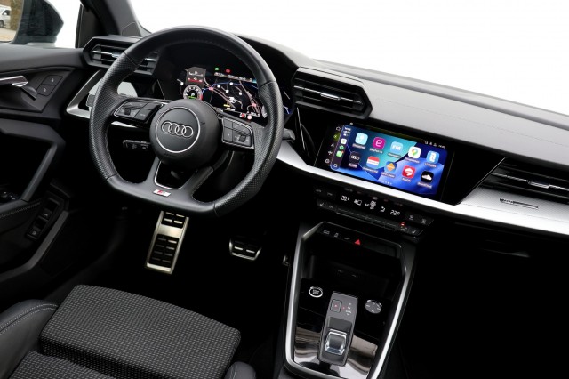 AUDI A3 Sportback 45 TFSIe S-Line - 245 pk **Head up / Camera / Trekhaak, Autobedrijf Ploemen Meerssen BV, Meerssen