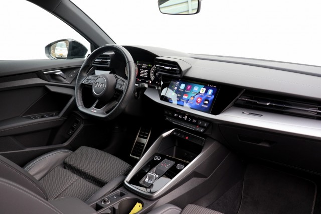 AUDI A3 Sportback 45 TFSIe S-Line - 245 pk **Head up / Camera / Trekhaak, Autobedrijf Ploemen Meerssen BV, Meerssen