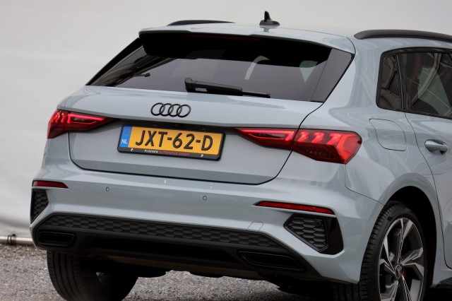 AUDI A3 Sportback 45 TFSIe S-Line - 245 pk **Head up / Camera / Trekhaak, Autobedrijf Ploemen Meerssen BV, Meerssen